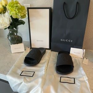 Gucci Women's Pursuit Logo Pool Slides